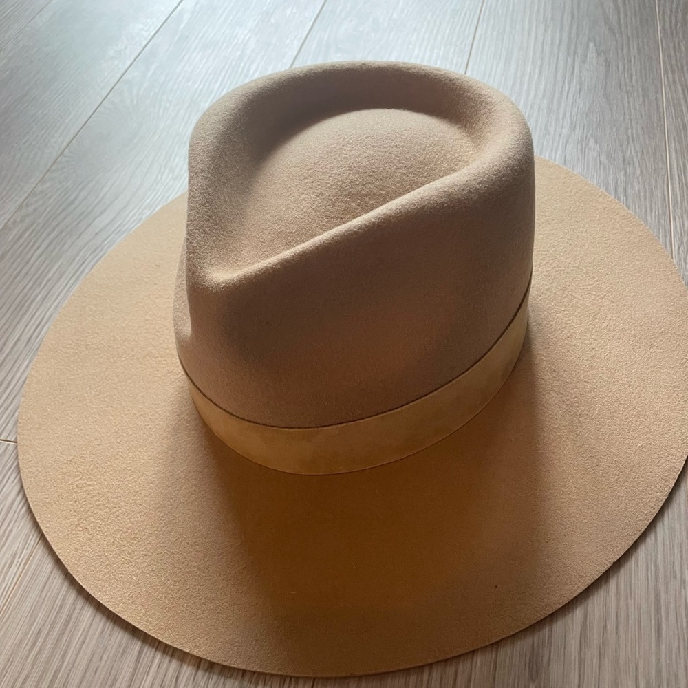 Lack Of Color | The Mirage - Caramel | 57cm (M) | new with tags